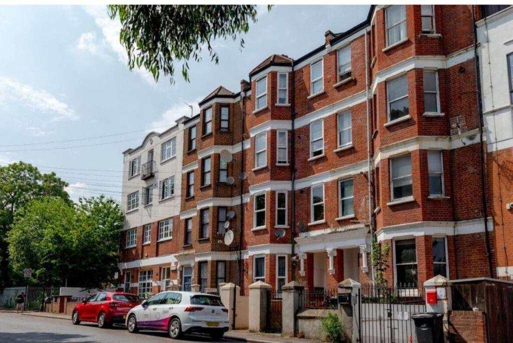 Stylish 2 Bedrooms Flat Sleeps 6 & Garden London Zone 2 Cls Central Exterior photo
