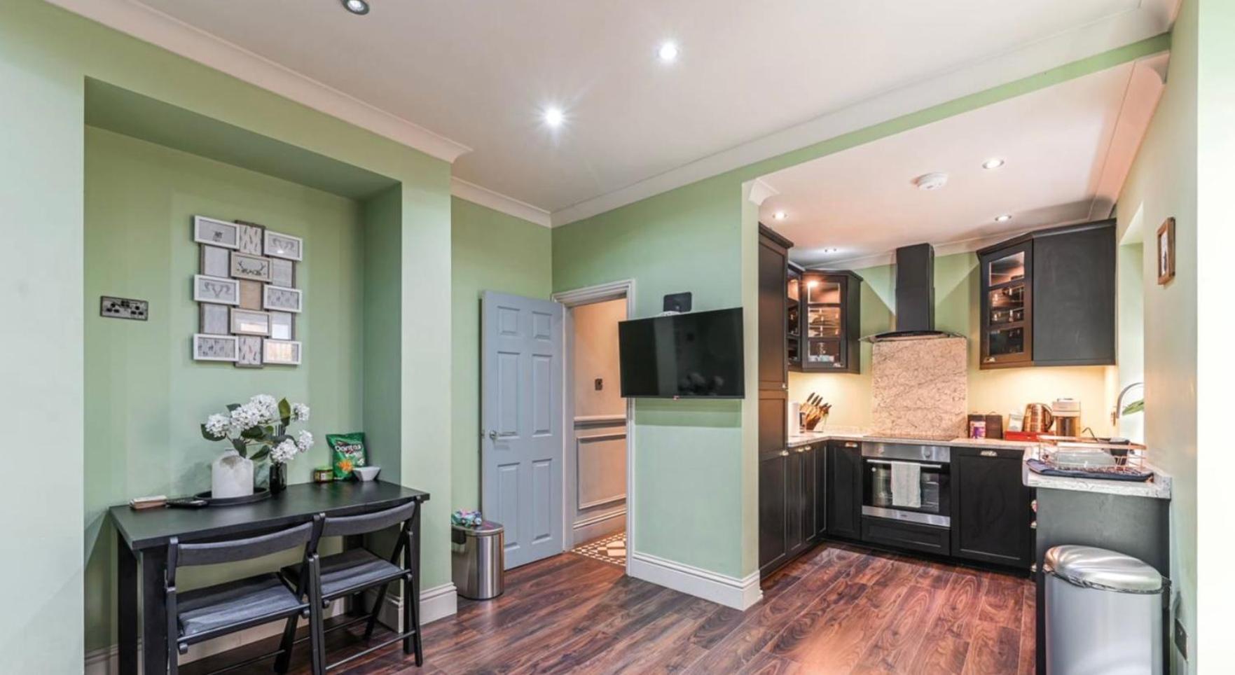 Stylish 2 Bedrooms Flat Sleeps 6 & Garden London Zone 2 Cls Central Exterior photo